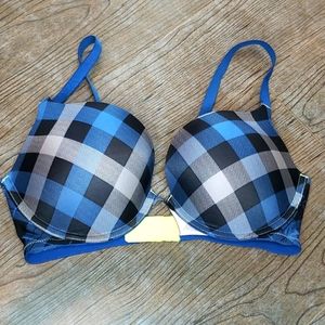 Nwot Victoria secret 34D push up bra blue